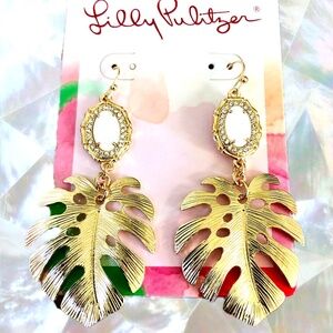 LILLY PULITZER EARRINGS NWT EXQUISITE MONSTERA LEAF  ⭐️ JUNGLE VIBE GOLD